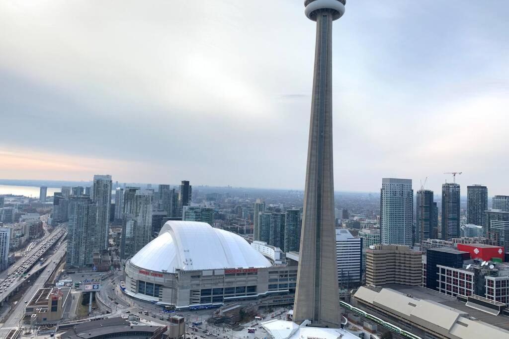 Апартаменты Magnificient View Next Cn Tower/Rogers/Union/Mtcc Торонто Экстерьер фото