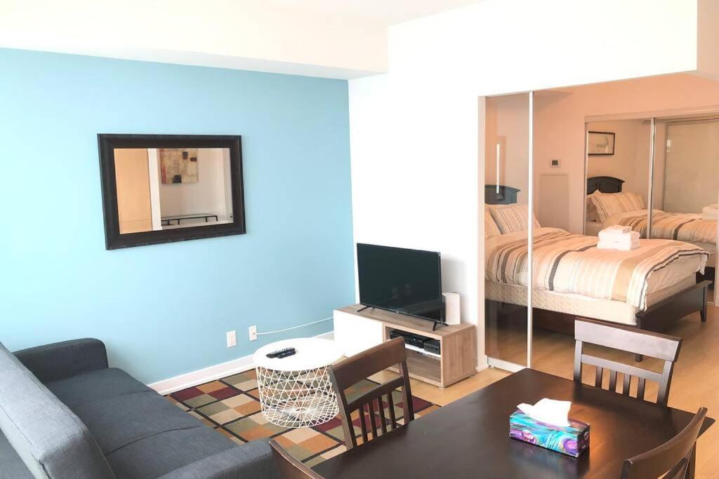 Апартаменты Magnificient View Next Cn Tower/Rogers/Union/Mtcc Торонто Экстерьер фото