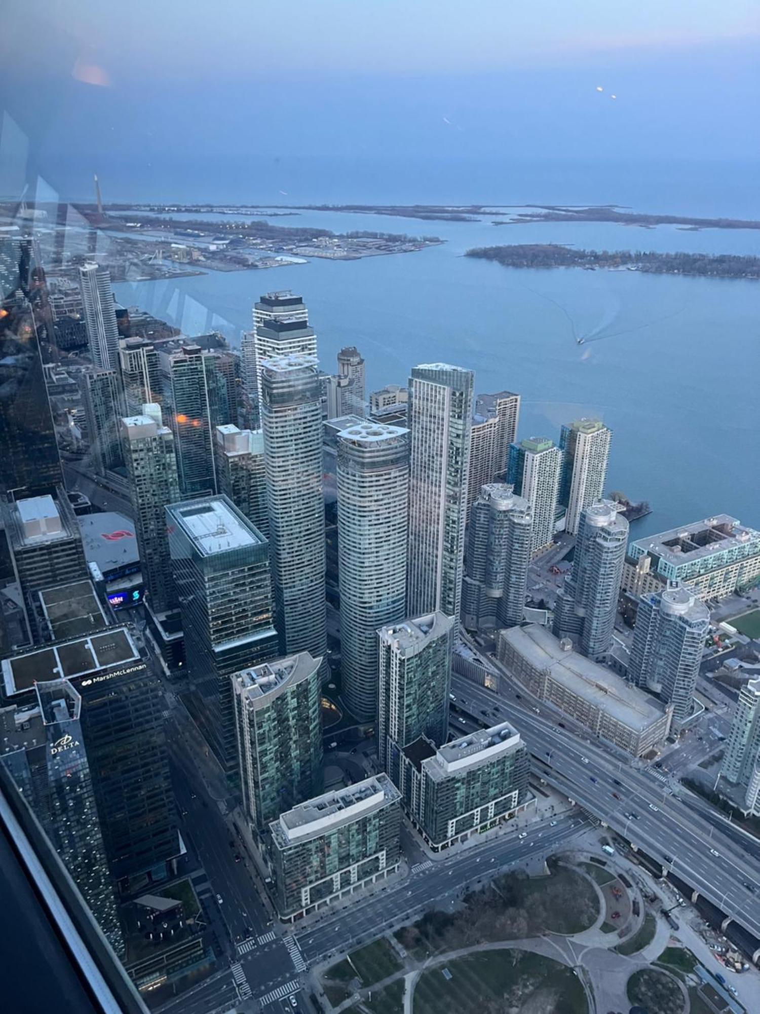 Апартаменты Magnificient View Next Cn Tower/Rogers/Union/Mtcc Торонто Экстерьер фото